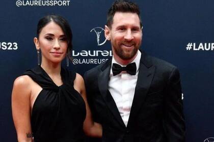 Anto Roccuzzo deslumbró con su look total black en la entrega de los premios Laureus 2023 (Fuente: Julen De Rosa)