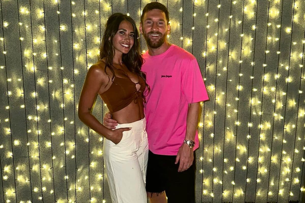 Anto Roccuzzo y Lionel Messi sorprendieron con sus looks para recibir el año nuevo
