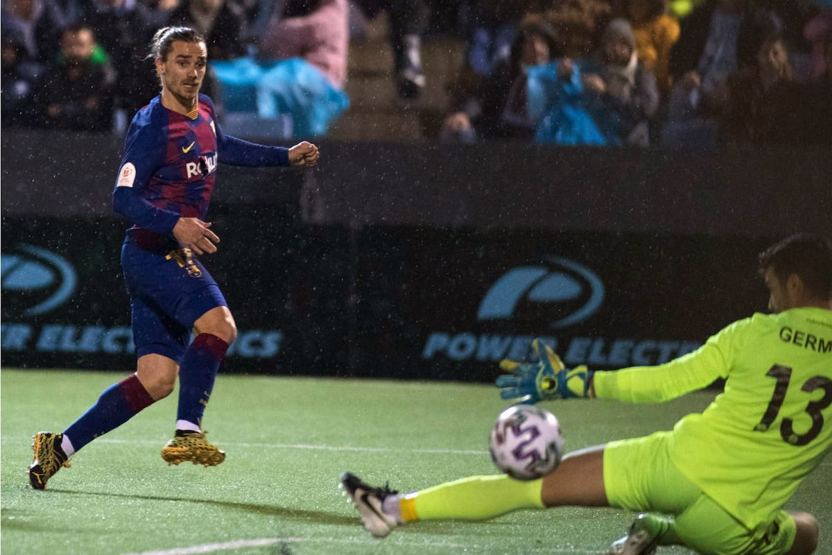 Antoine Greizmann queda mano a mano con Germán Perreño y da vuelta el partido para avanzar de ronda