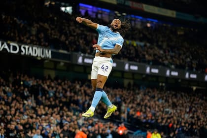 Antoine Semenyo paga con goles su reciente llegada al City (AP Photo/Dave Thompson)