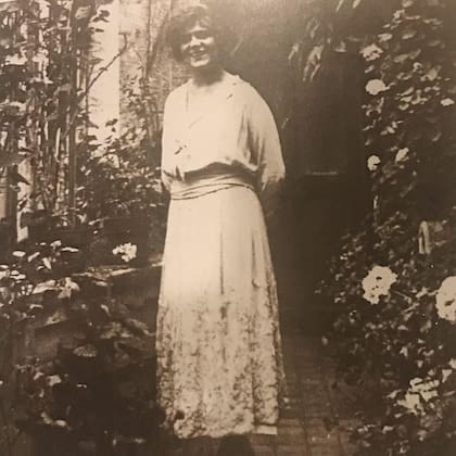 Antoinette Chanel, en Biarritz 1915