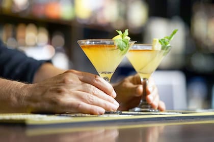 ¿Antojado de un buen cocktail? A tomar nota de estas barras con tragos que desafían la imaginación y el paladar.