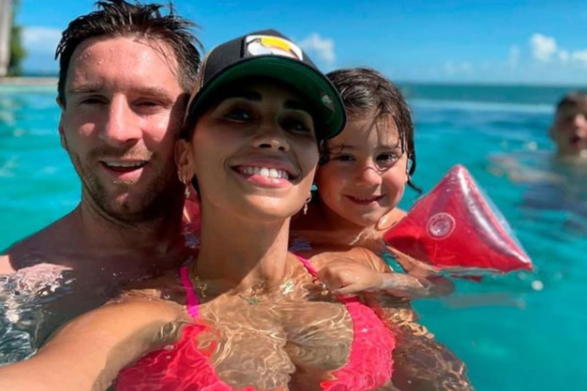 Antollela Rocuzzo y Lionel Messi se mostraron después de entrenar de vacaciones en República Dominicana