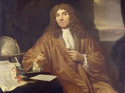 Anton van Leeuwenhoek conocido como "el padre de la microbiología"