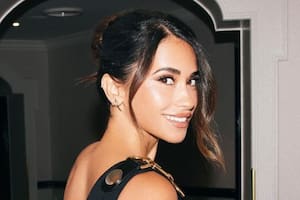Antonela Roccuzzo deslumbró a todos con el vestido que usó en el casamiento de su hermana Carla