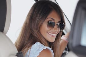 Antonela Roccuzzo pasó por la peluquería en Rosario y su estilista mostró el cambio