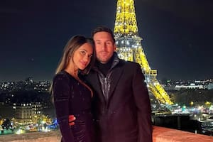 Antonela Roccuzzo posó con su familia en la nieve y el look de Lionel Messi sorprendió a todos