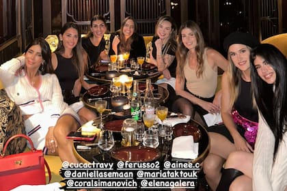 Antonela Roccuzzo salió de noche con sus amigas, en París