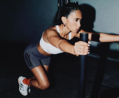 Antonela Roccuzzo tiene una cápsula con Adidas (Foto: Instagram @antonelaroccuzzo)