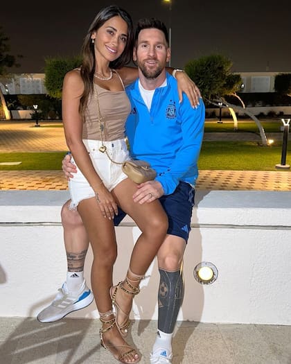 Antonela Roccuzzo y Lionel Messi desmintieron estar en la dulce espera (Foto: Instagram @antonelaroccuzzo)