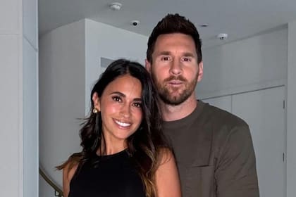 Antonela Roccuzzo y Lionel Messi llegaron a Rosario para pasar las fiestas en familia (Foto: Instagram @leomessi)