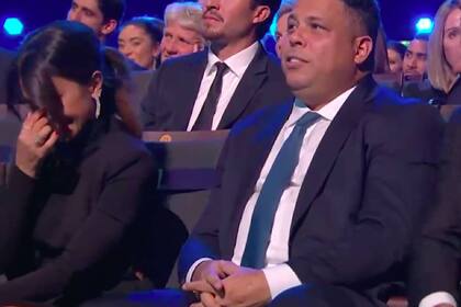 Antonela Roccuzzo y Lionel Messi se sentaron al lado de Ronaldo; mientras hablaba El Tula, la rosarina reaccionó de una manera muy particular