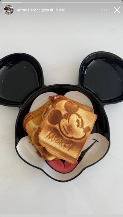 Antonela Roccuzzo y su merienda con temática de Mickey Mouse (Foto: Instagram @antonelarocccuzzo)