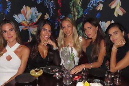 Antonela Roccuzzo y Victoria Beckham tuvieron una "noche de chicas" en Miami