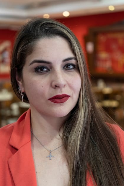 Antonella Carla Menem Pinetta es la primera nieta del expresidente Carlos Saúl Menem, hija de Carlos Junior.