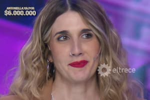 Antonella participó de Los 8 escalones y en medio del programa recibió la vista más especial (Foto: Captura de TV / eltrece)