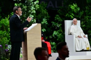 Antonio Banderas, estrella de un evento “para tejer redes” en sociedad con León XIV