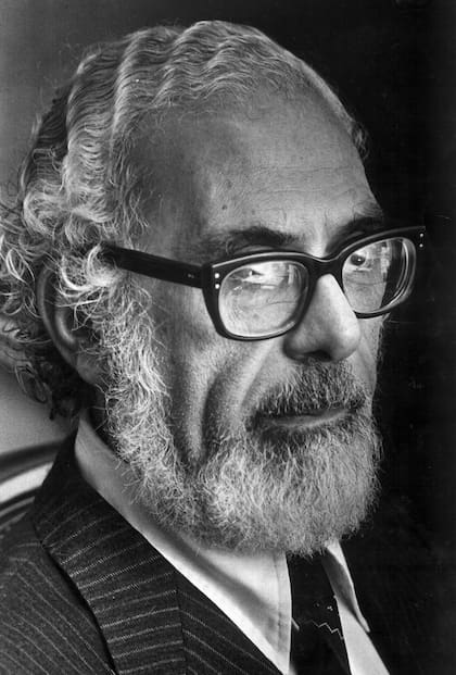 "Esa necesidad de expresarse con el lenguaje del arte de nuestro siglo, es decir, expresarse con imágenes y sonidos, hizo que yo dijera: no lo voy a contar así no más, lo tengo que contar de otra manera; esa otra manera era la aproximación al cine", sostuvo Di Benedetto