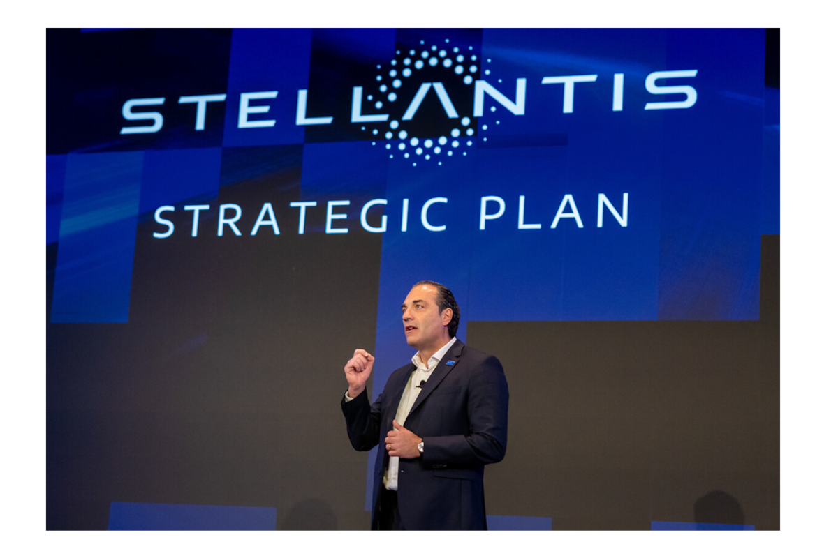Antonio Filosa, CEO de Stellantis presentó la estrategia del grupo