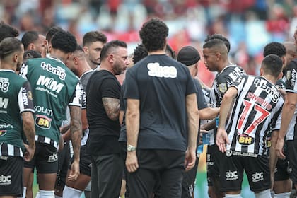 Antonio Mohamed no consigue estabilizar al Atlético Mineiro.