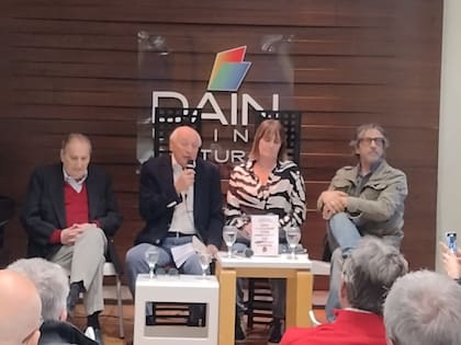Antonio Requeni, Eduardo Kovalivker, Alejandra Ramírez y Guillermo Piro