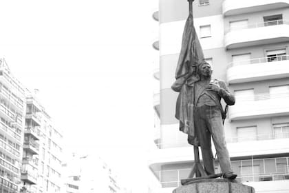 Antonio Ruiz, conocido popularmente como el Negro Falucho, pasó a la historia por su desempeño en la gesta libertadora y por su muerte épica en defensa de la enseña patria