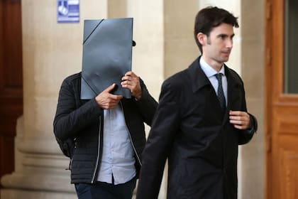 Antony Sorrentino, uno de los acusados en el juicio por el caso Aramburú, llega al Tribunal de lo Penal de París