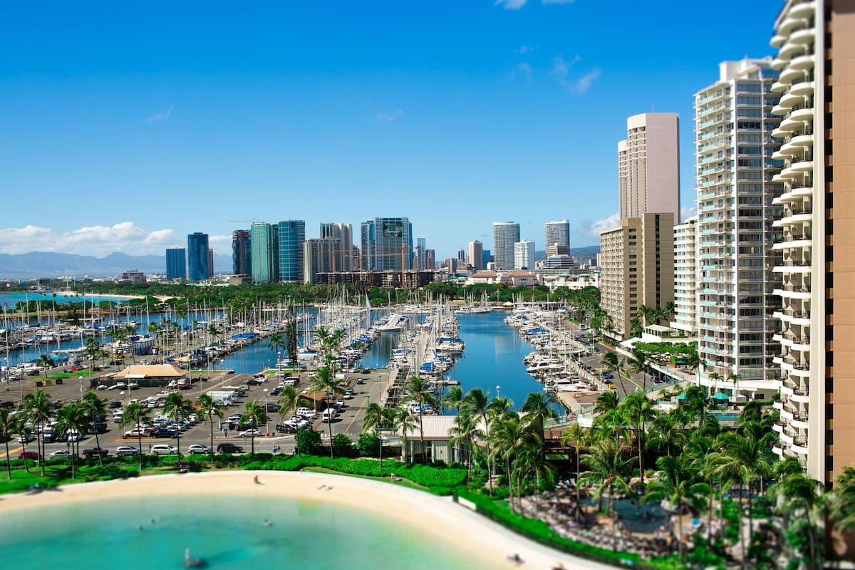 Anuncian un programa para mejoras en las viviendas de ciertas ciudades de Miami-Dade