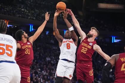 Anunoby y Brunson conducen a Knicks hacia victoria 119-111 sobre Cavaliers en debut de Mike Brown