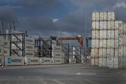 AP Explica: ¿Qué está pasando con los puertos en las entradas del Canal de Panamá