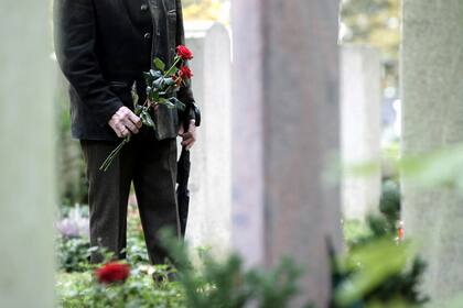 Aparecen misteriosamente códigos QR en tumbas de Múnich