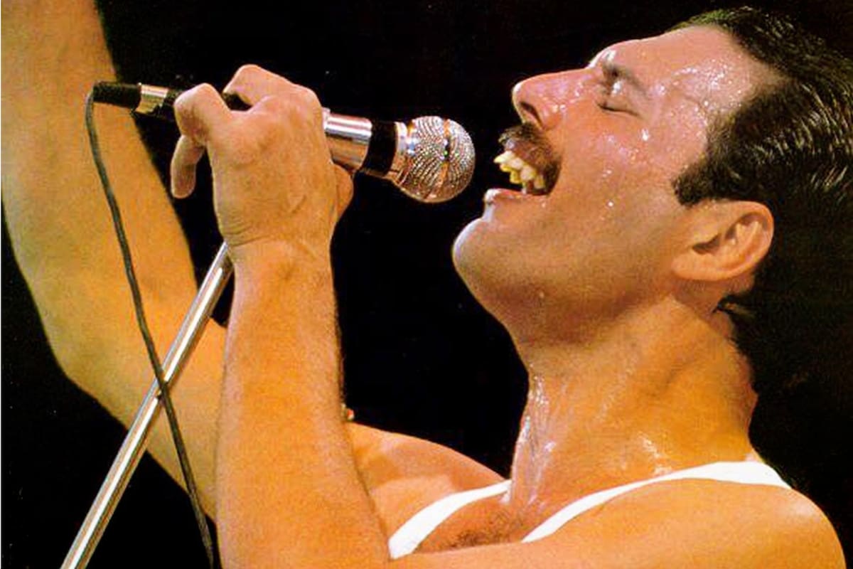 Aparecieron fotos inéditas de Freddie Mercury en Mar del Plata