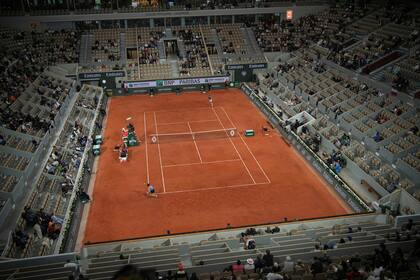 Apenas dos partidos femeninos de noche en Roland Garros bajo la dirección de Amélie Mauresmo
