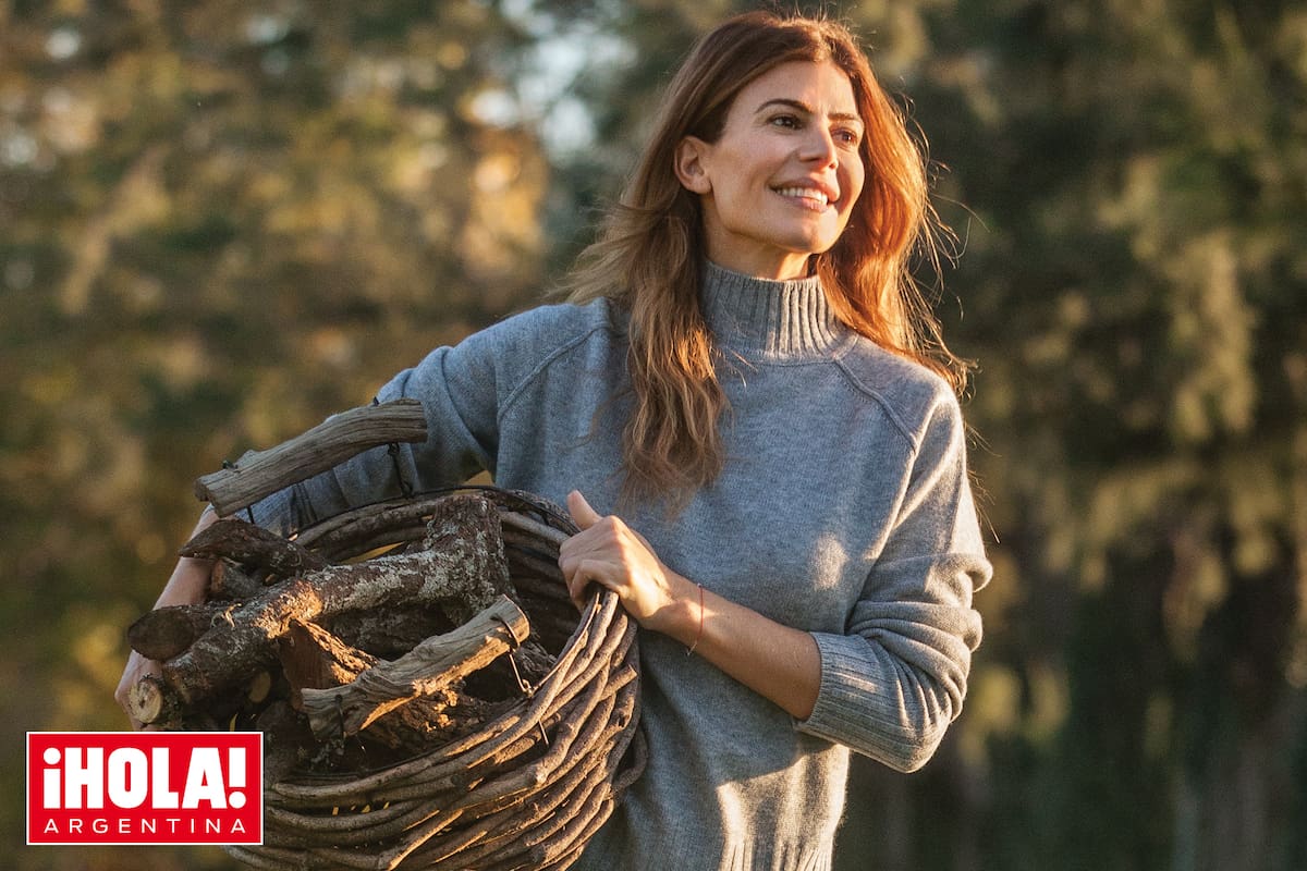 “Apenas me levanto preparo agua con limón. Abro la ventana para renovar el aire y me quedo cinco minutos contemplando y respirando en silencio”, cuenta en su libro.
