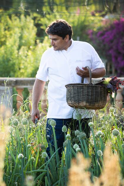 Mauro Colagreco creó jardines comestibles en Francia: cómo son las huertas del chef argentino con 3 estrellas Michelin