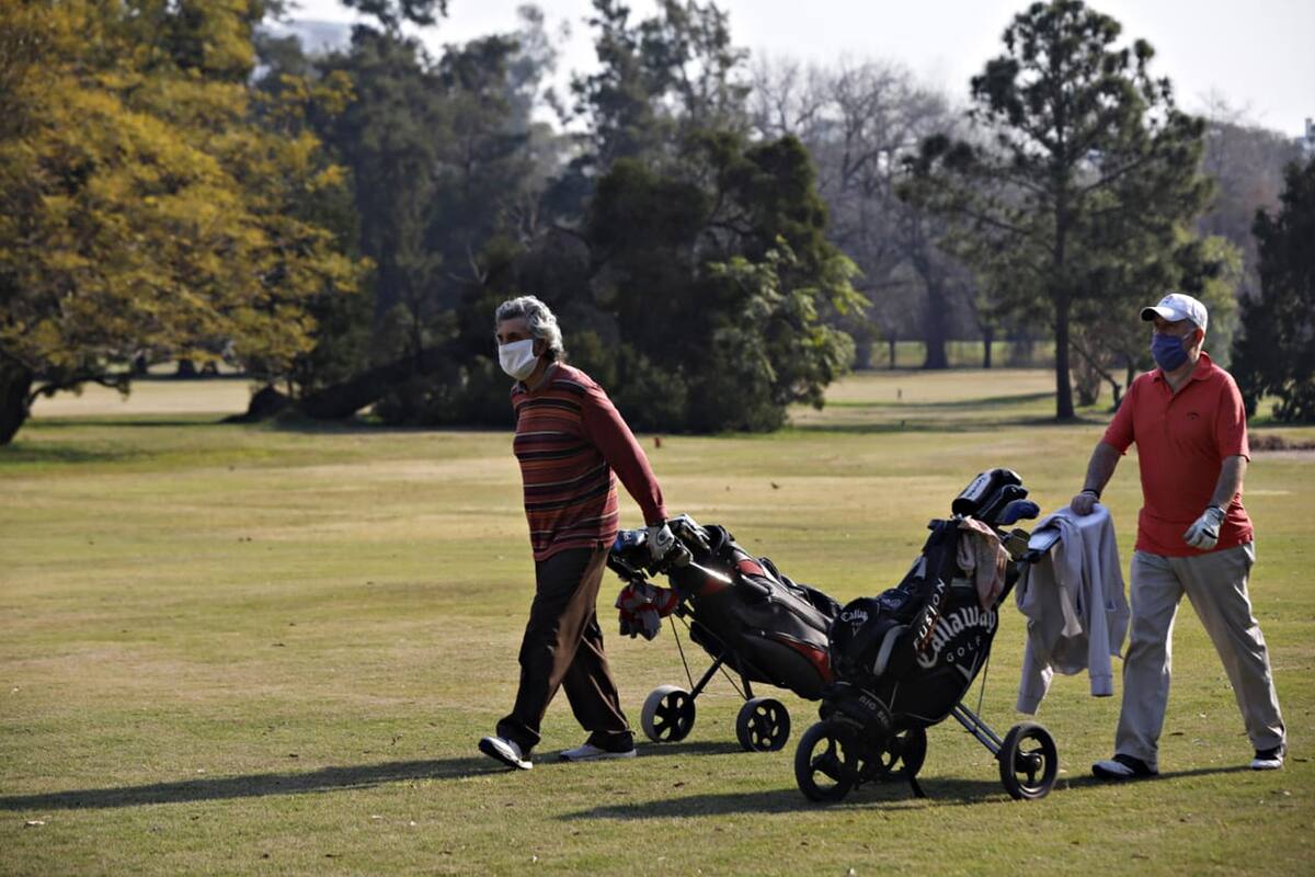Apertura de la práctica de golf en el campo de Palermo