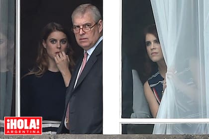 APERTURA REVISTA HOLA