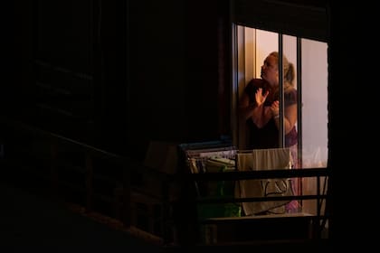 Aplausos en Villa Urquiza por los trabajadores de la salud