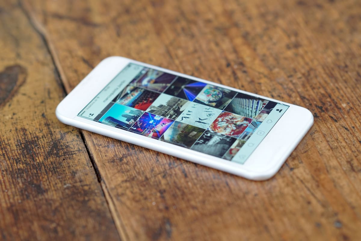 Apple analizará las fotos de los usuarios de iPhone en Estados Unidos para buscar pornografía infantil; es un sistema automático que analiza las imágenes buscando patrones conocidos, por lo que no hay personas mirando las fotos en sí