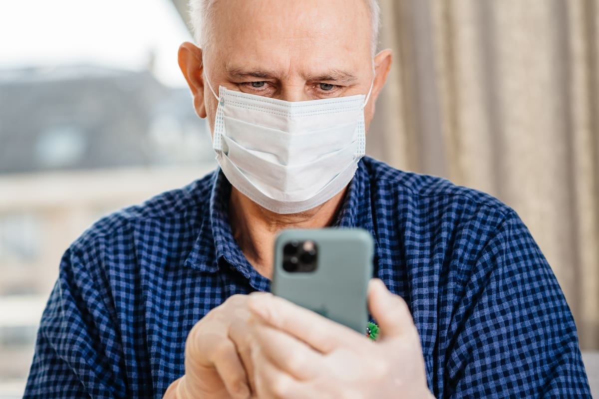 Apple facilitará el uso de Face ID en situaciones donde el usuario utiliza un barbijo