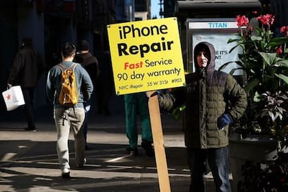 Apple se desentiende de los dispositivos que hayan pasado por terceras personas