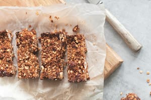 Aprendé a hacer barritas de cereales en tu casa sin conservantes