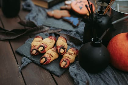 Aprendé cómo hacer dedos de bruja para Halloween