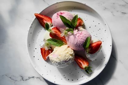 Aprendé cómo hacer helado casero en simples pasos, sin azúcar ni aditivos