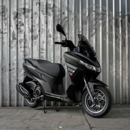 Aprilia SXR160