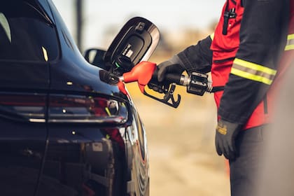 Apuesta. Porsche es una de las empresas que impulsa la producción de combustible sintético