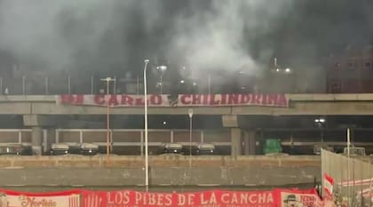 Aquella bandera contra el presidente de River exhibida en agosto.