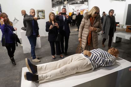 "Aquí murió Picasso", de Eugenio Merino, de la Galería ADN, la obra que llamó la atención de los medios en ARCO 2023