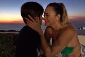 Araceli Arámbula con su hijo mayor, fruto de su relación con Luis Miguel