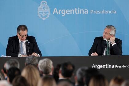 Aracre dijo que propuso reunir en una mesa a funcionarios de la Casa Rosada, el Ministerio de Economía y el Banco Central.